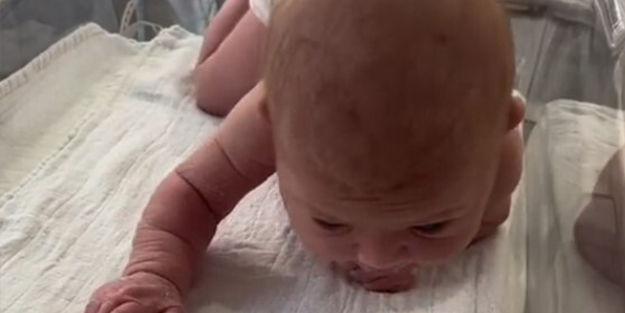 3 günlük yenidoğan bebek dünyayı hayrete düşürdü! Öyle şeyler yapıyor ki, kimse anlam veremiyor