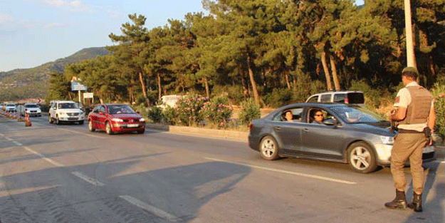 3 ila 4 milyon kişi gidecek… O ilçeye akın var! Uçak ve otobüs ek seferleri başladı