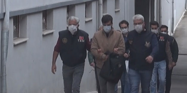 3 ilde FETÖ operasyonu: Gözaltılar var