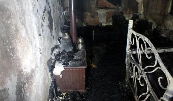 3 kardeş yangında hayatını kaybetti