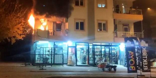 3 katlı apartmanda yangın paniği