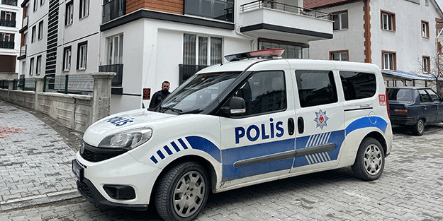 3. kattan düşüp yaralandı