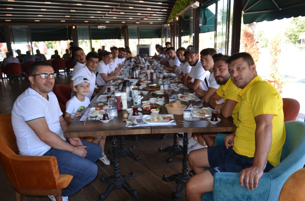 3. Lig’in yeni takımı Somaspor’da hedef play-off 