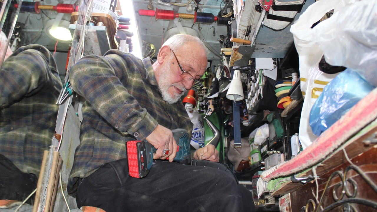 3 metrekarelik dükkanda 22 yıllık emek