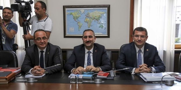 3 parti uzlaştı, O kurum kaldırılıyor