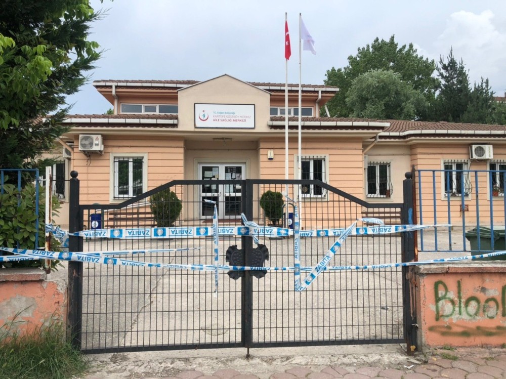 3 sağlık çalışanının korona virüs testi pozitif çıkan ASM karantinaya alındı 