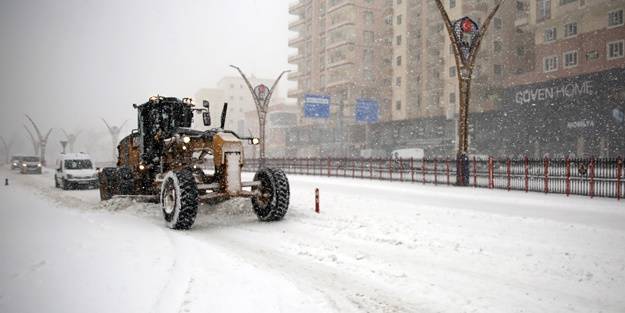 3 şehirde 1428 yerleşim birimine ulaşım sağlanamıyor