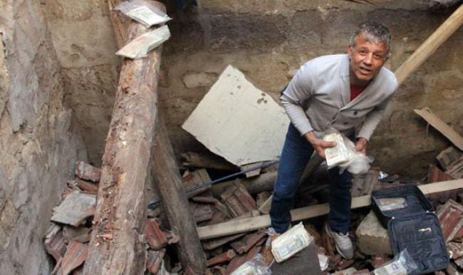 3 Ton parasını sergilediği müze çöktü