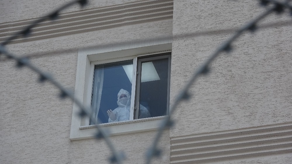3 ülkeden getirilen 207 Türk Bursa’da öğrenci yurtlarında karantinaya alındı 