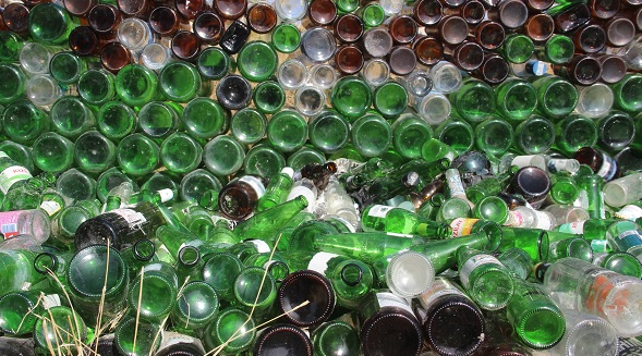 3 yılda 5 bin şişe topladı!