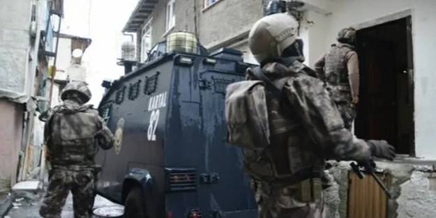 30 adrese eş zamanlı baskın!