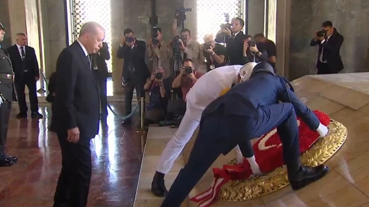 30 Ağustos etkinlikleri başladı: Devlet erkanı Anıtkabir'de