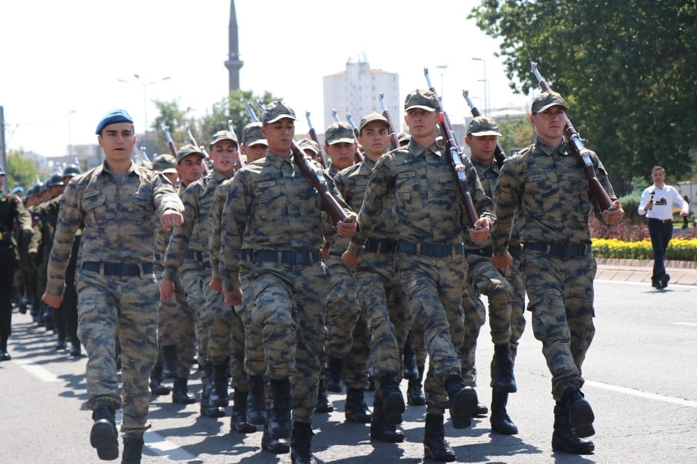 30 Ağustos provası göz doldurdu 