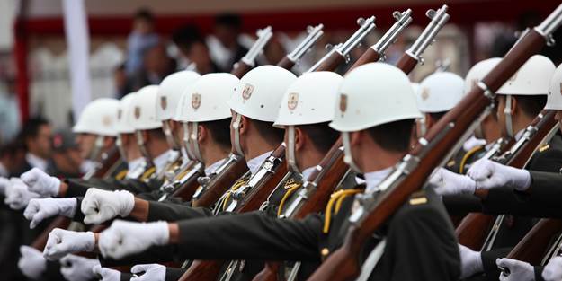 30 Ağustos'u FETÖ kaynaşma bayramı olarak kutlamış!