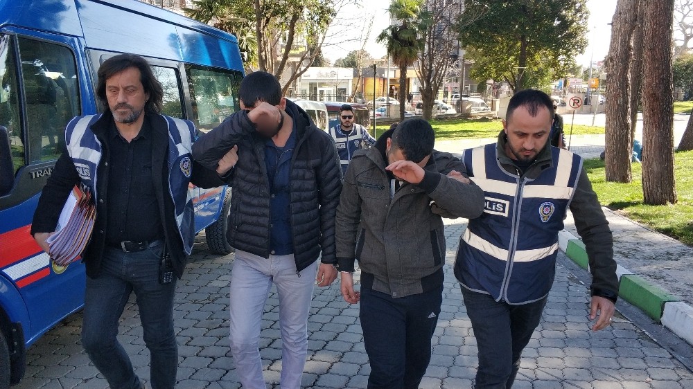 30 evden su saati çalan amca-yeğen yakalandı 