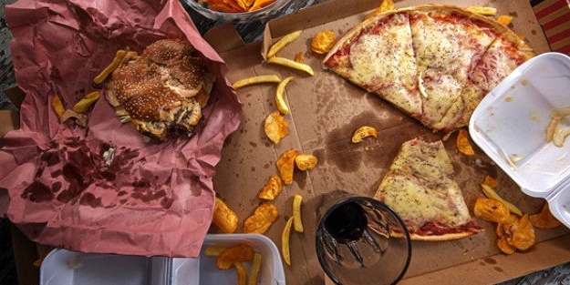 30 yaşınızı geçtiyseniz bu yiyecekleri sakın tüketmeyin!