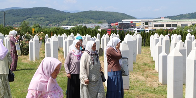 30 yıl önce katledilmişlerdi! Toprağa verildiler