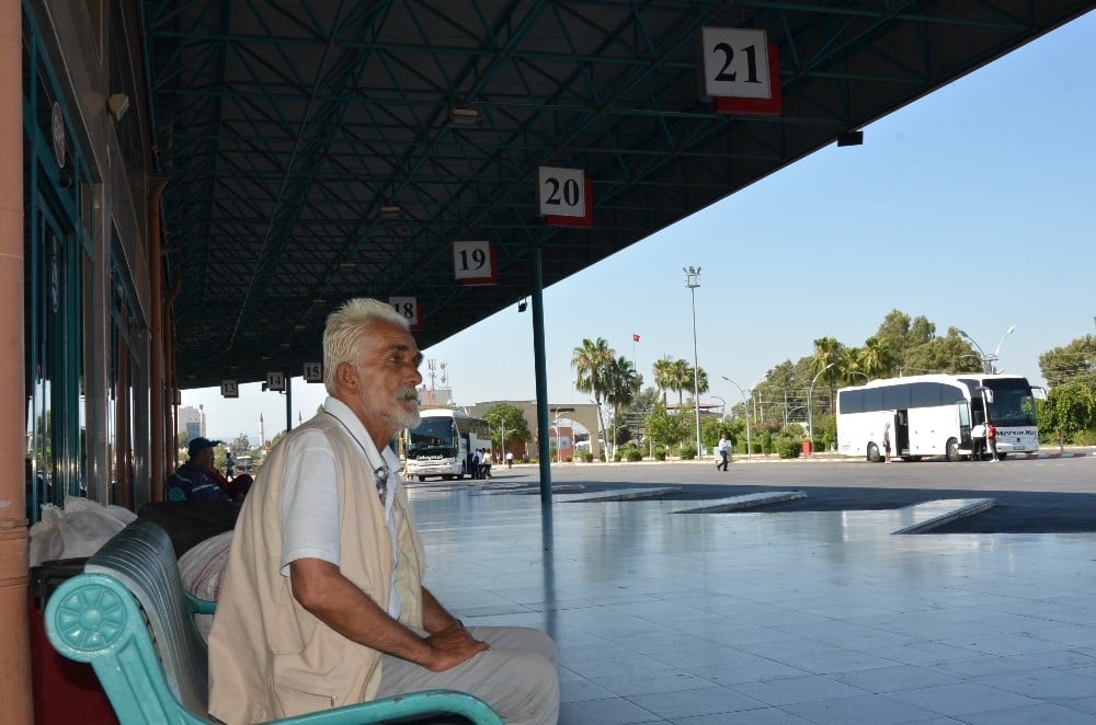 30 yıl sonra sıcak yuvaya kavuştu 