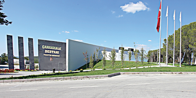 300 bin kişi Çanakkale Savaşları’nı yeniden yaşadı