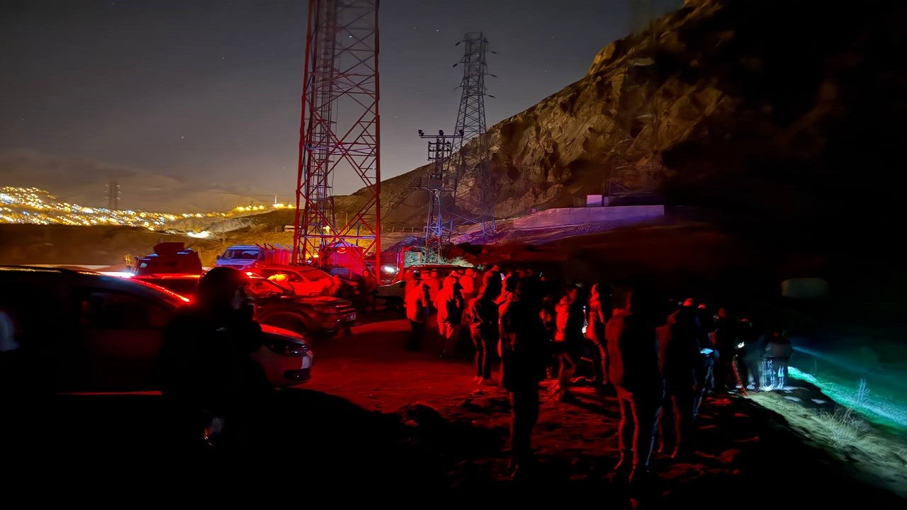 300 metrelik uçurumdan düştü! Hakkari'de feci ölüm