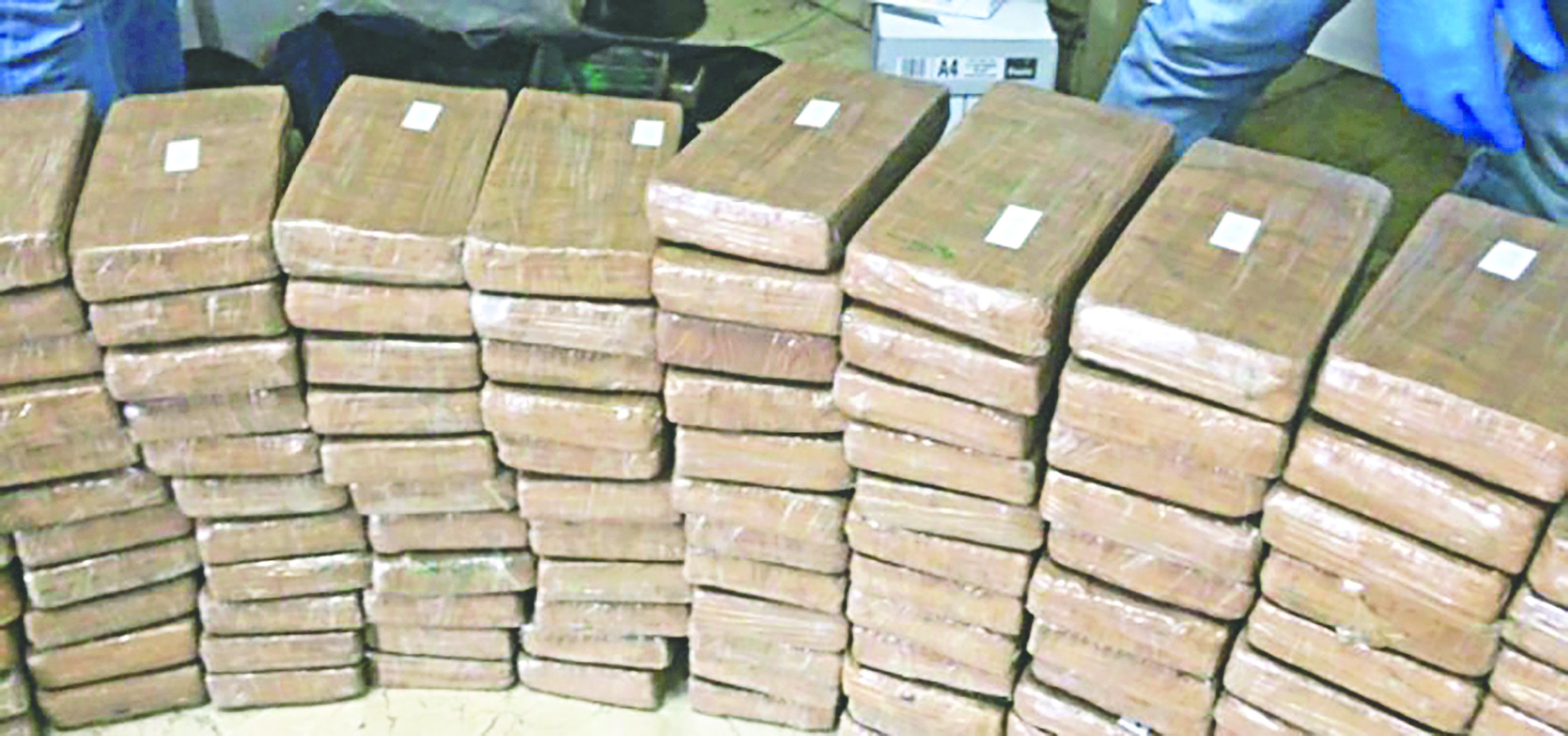 300 ton uyuşturucu yakalandı