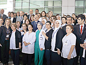 ‘Sağlık çalışanlarına şiddete asla toleransımız olmaz’