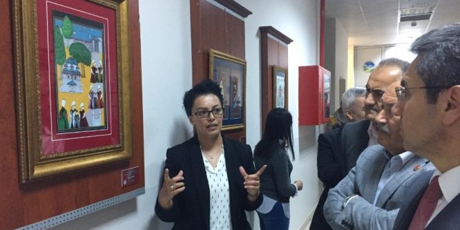 Minyatür sergisi büyük ilgi gördü