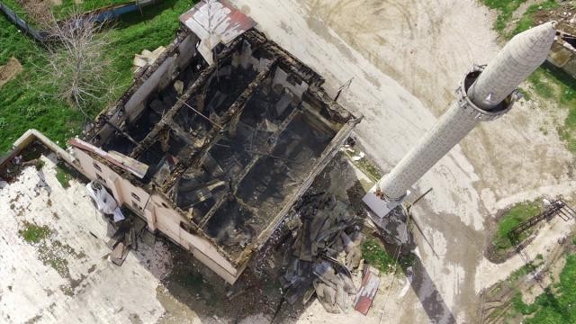 303 yıllık cami yangında kullanılamaz hale geldi