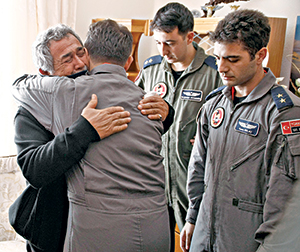 Şehit pilot toprağa verildi