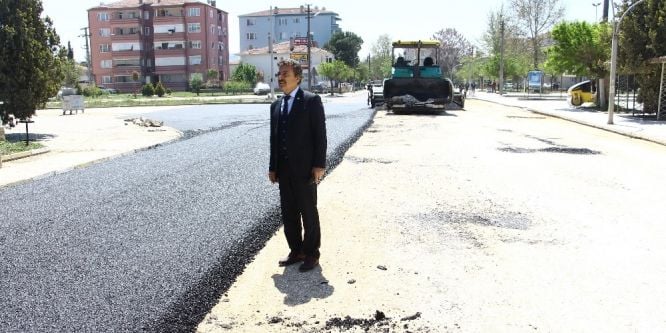 Yenişehir’de elektrik hatları yenileniyor