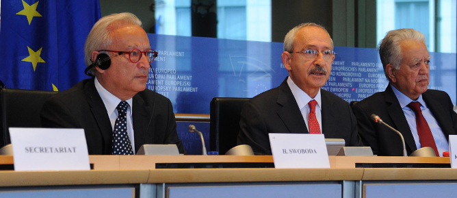 Kemal Bey’e sosyalist şoku