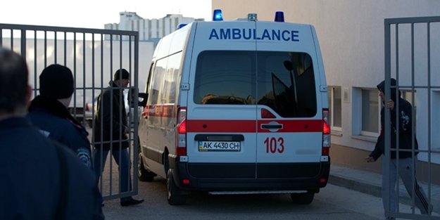 Ruslar, Ukrayna askeri üssüne ateş açtı