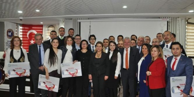 Mali müşavirler, ruhsatlarını törenle aldı