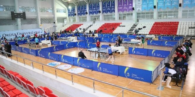 ÜNİLİG Masa Tenisi müsabakaları Ordu’da başladı