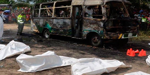 Kolombiya'da 32 çocuk yanarak can verdi