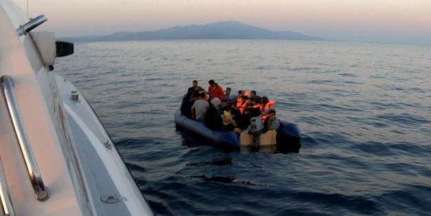 32 göçmen kurtarıldı