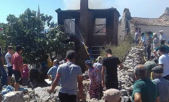 Söke’de yangın bir aileyi evsiz bıraktı