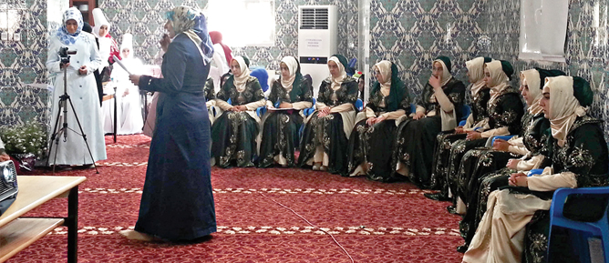 Cizreli kızlar hafızlıkla taçlandı