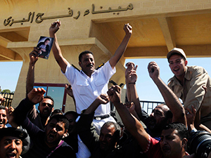 Askerler serbest bırakıldı Refah Sınır Kapısı açıldı