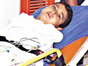 7 yaşındaki Harun’un kopan ayakları dikildi