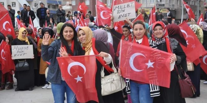 Siirt’te ’Evet’ yürüyüşü düzenlendi