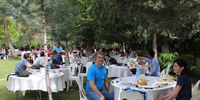Adıyaman Emniyeti'nden Anneler Günü kutlaması