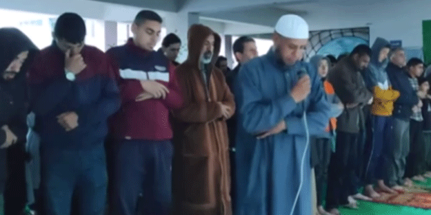 33 binden fazla Filistinli şehit oldu! Soykırımın gölgesinde bayram namazı