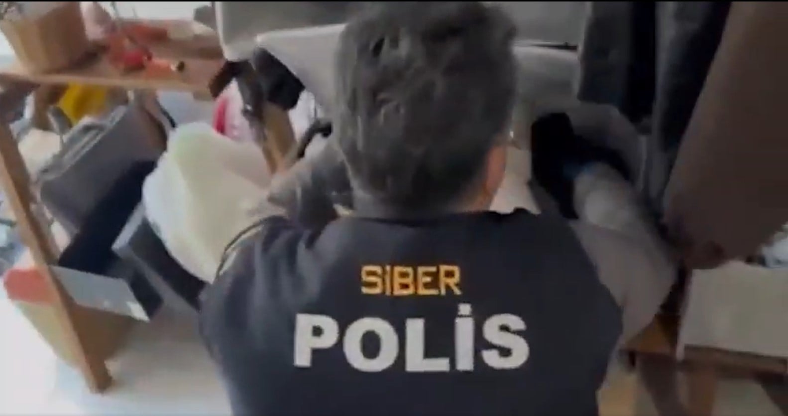 330 kişi paketlendi! Siber farelere ağır darbe