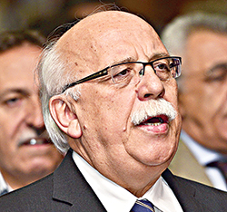 Okula devam edene kalma yok