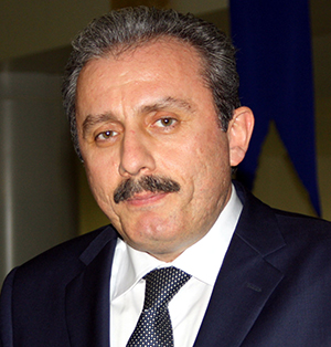 ‘Başkanlık sistemine ihtiyaç var’