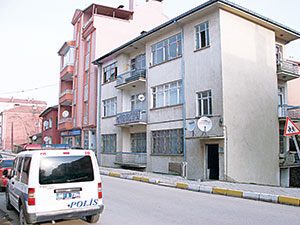 3 kardeş, eniştelerini tüfekle öldürdü