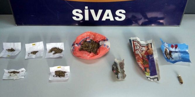 Sivas’ta uyuşturucu operasyonu: 3 tutuklama