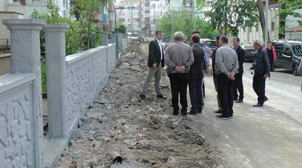 Ankara Caddesi düzenleniyor