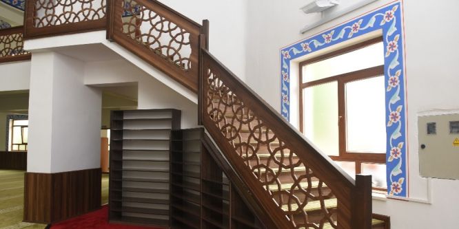 Akşemseddin Camii yeni yüzüyle ibadete açıldı